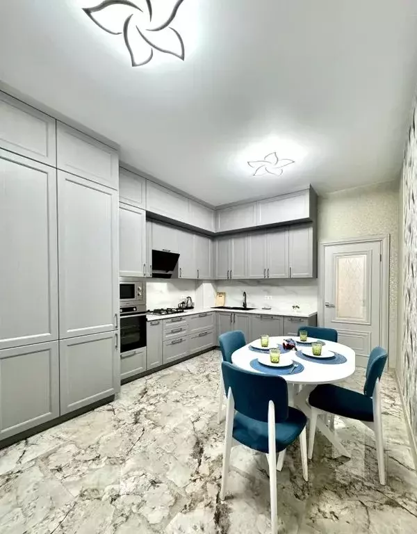 2-к кв. Ставропольский край, Ессентуки ул. Луначарского, 11 (78.0 м) - Фото 1