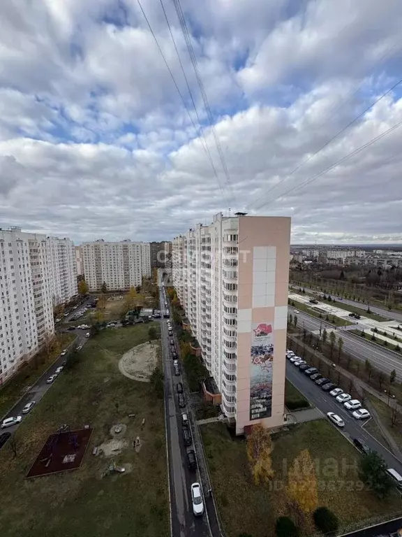 3-к кв. Курская область, Курск просп. Победы, 14 (76.7 м) - Фото 1