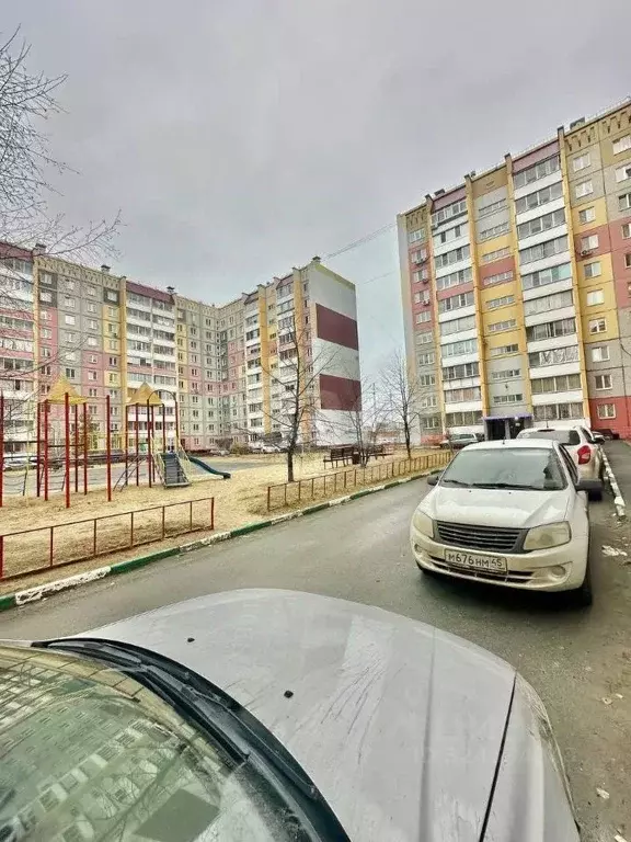 1-к кв. Курганская область, Курган Заозерный жилрайон, 4-й мкр, 21 ... - Фото 1