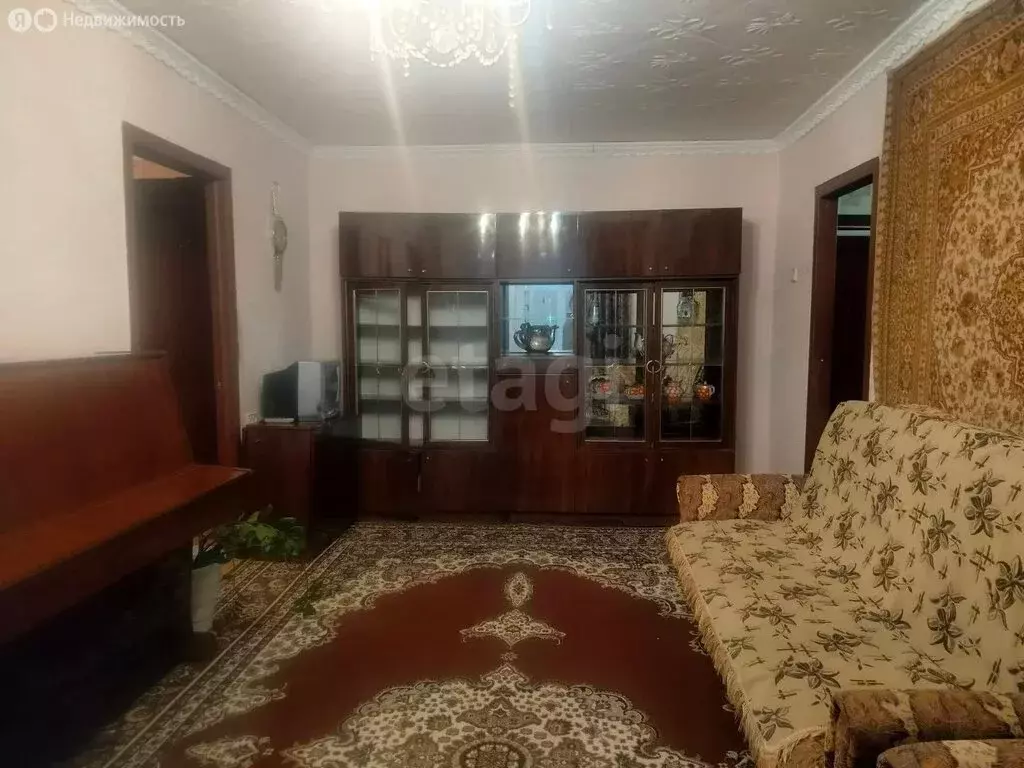 4-комнатная квартира: Ирбит, Комсомольская улица, 76 (63.8 м) - Фото 1