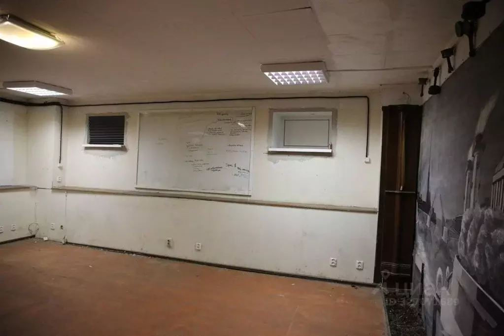 Помещение свободного назначения в Санкт-Петербург Суворовский просп., ... - Фото 2