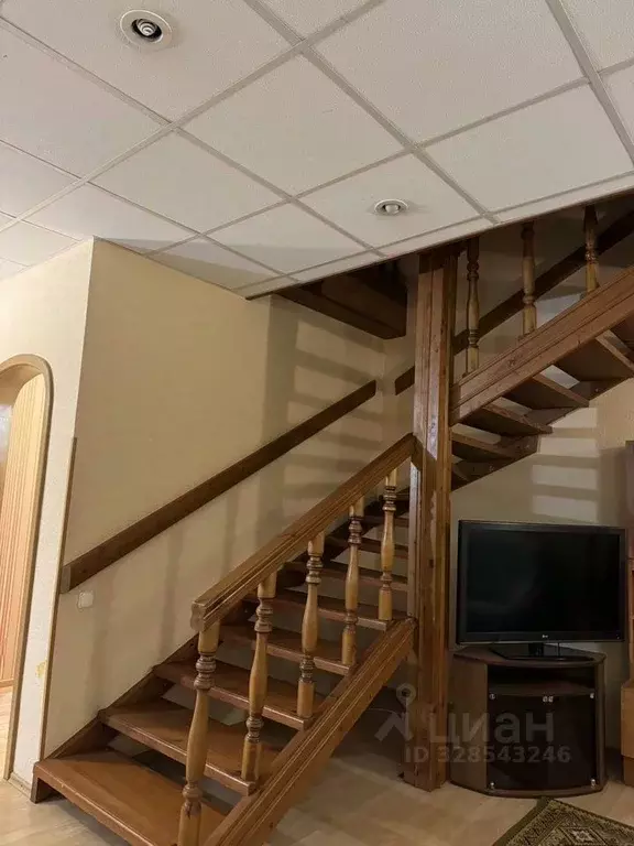 4-к кв. Пермский край, Пермь ул. Революции, 3/2 (140.0 м) - Фото 2