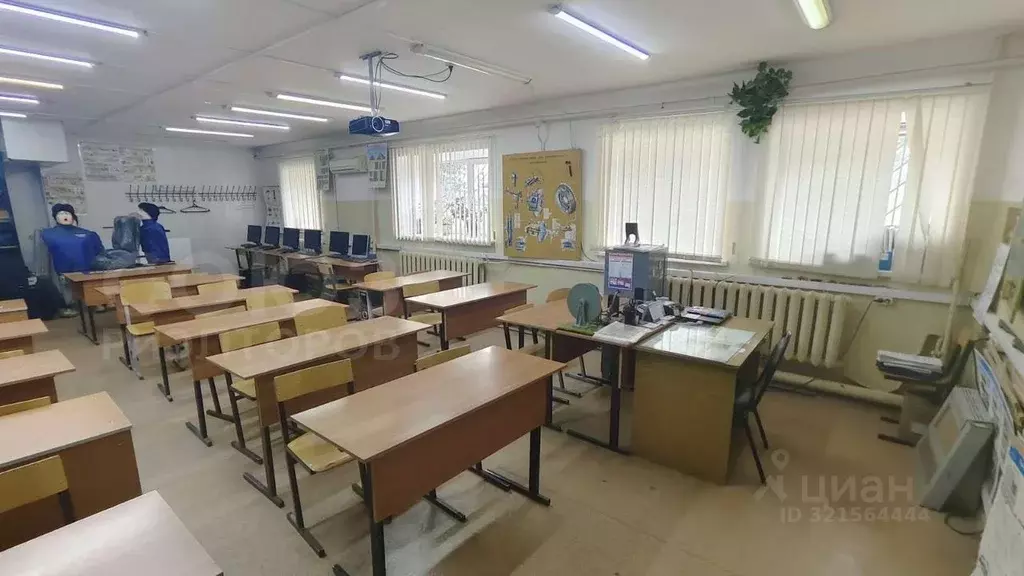 Помещение свободного назначения в Волгоградская область, Волгоград ... - Фото 0