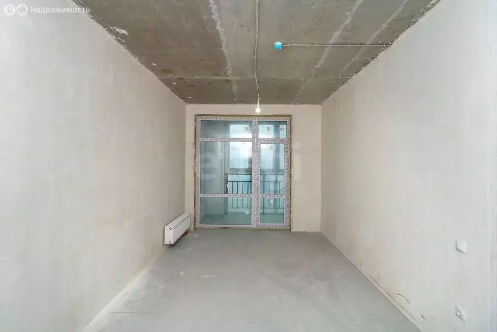 2-комнатная квартира: Тюмень, улица Разведчика Кузнецова, 16 (69 м) - Фото 1