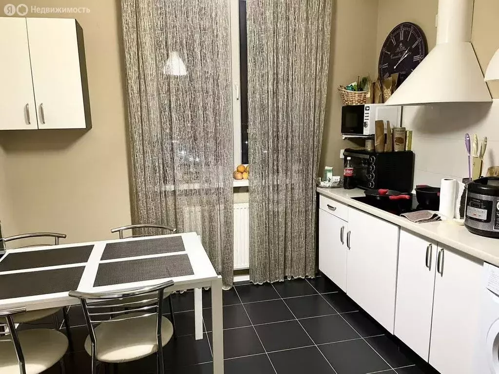 2-комнатная квартира: Калининград, улица Генерала Челнокова, 52 (64.1 ... - Фото 0