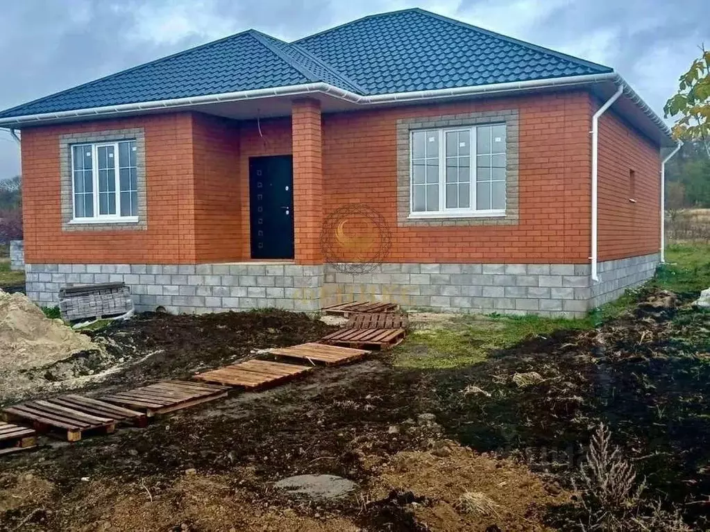 Дом в Белгородская область, Яковлевский муниципальный округ, Красный ... - Фото 1