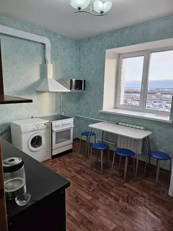 2-к кв. Ямало-Ненецкий АО, Новый Уренгой просп. Мира, 22к3 (64.0 м) - Фото 0