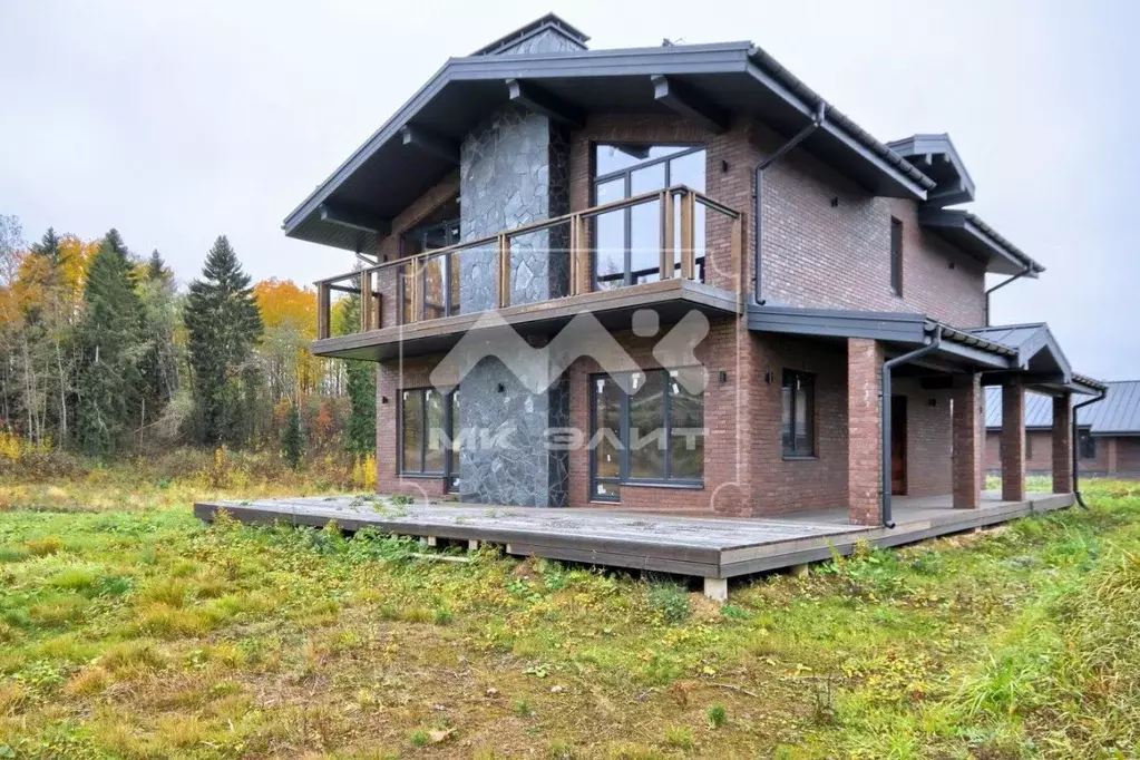 Коттедж в Ленинградская область, Всеволожский район, Бугровское ... - Фото 1