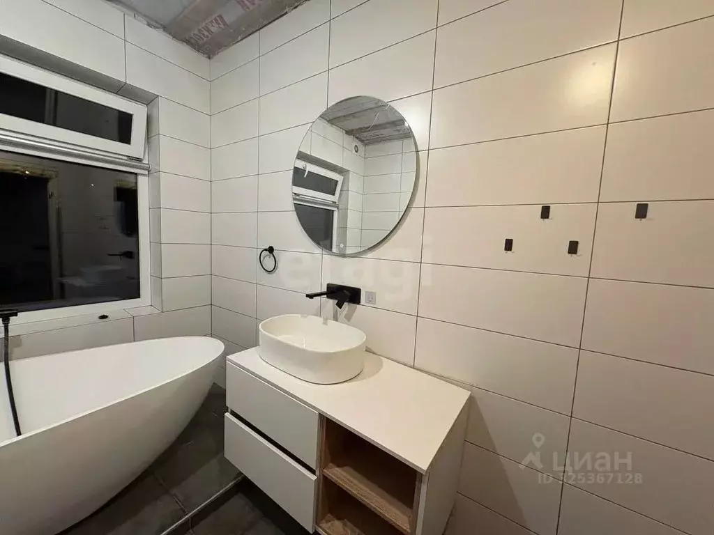 Дом в Белгородская область, Белгородский район, Пушкарское с/пос, с. ... - Фото 1