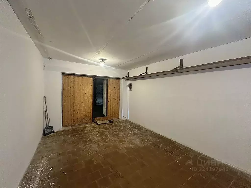 Гараж в Московская область, Одинцово бул. Маршала Крылова, 25 (19 м) - Фото 1