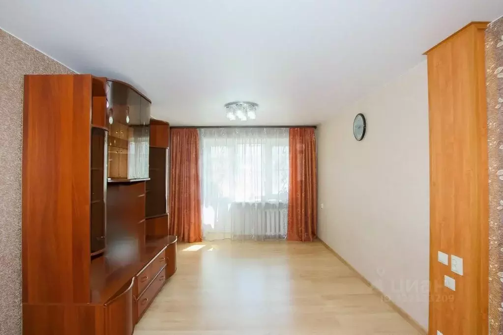 3-к кв. Бурятия, Улан-Удэ Тобольская ул., 49 (56.2 м) - Фото 1