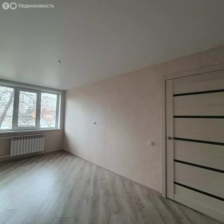 3-комнатная квартира: Энгельс, Краснодарская улица, 5 (59.8 м) - Фото 1