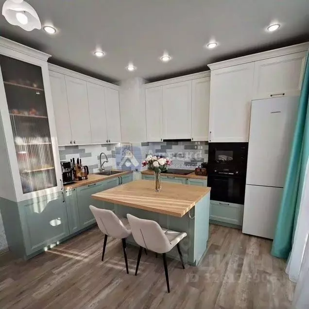 2-к кв. Тюменская область, Тюмень ул. Парада Победы, 17 (53.5 м) - Фото 1