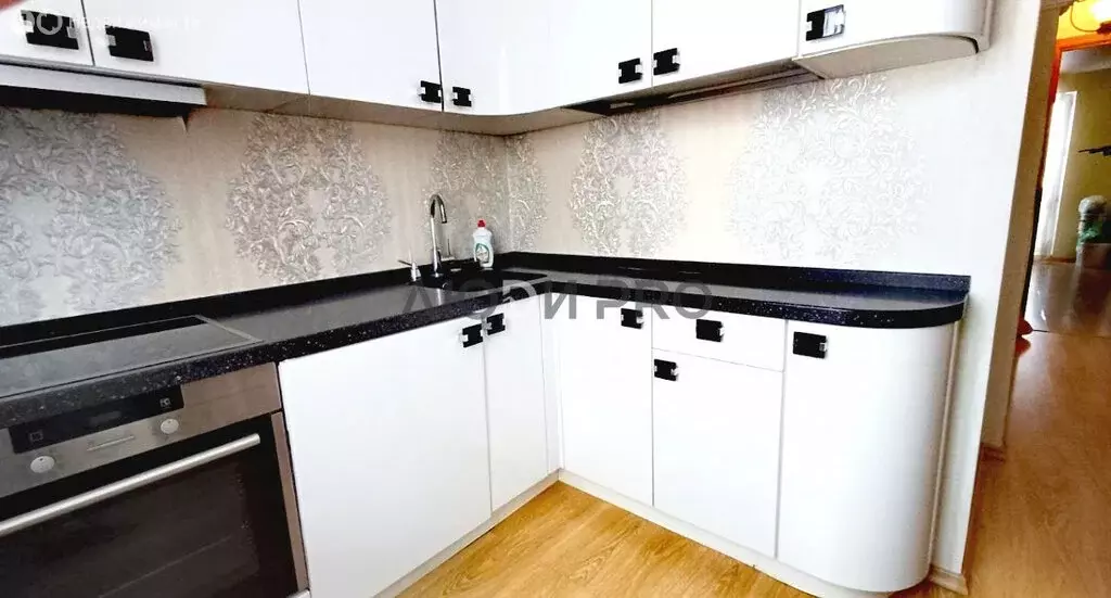 3-комнатная квартира: Уфа, улица Лётчиков, 5 (62 м) - Фото 2