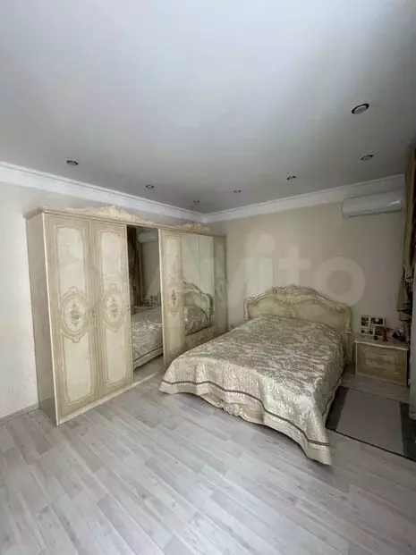 3-к. квартира, 85м, 4/4эт. - Фото 1