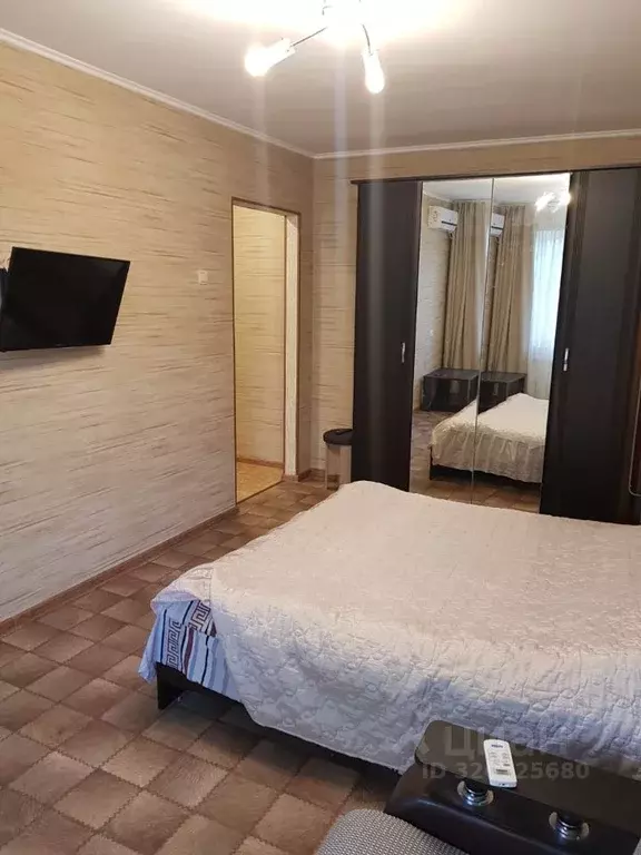 1-к кв. Крым, Керчь ул. Сергея Борзенко, 25 (30.0 м) - Фото 1