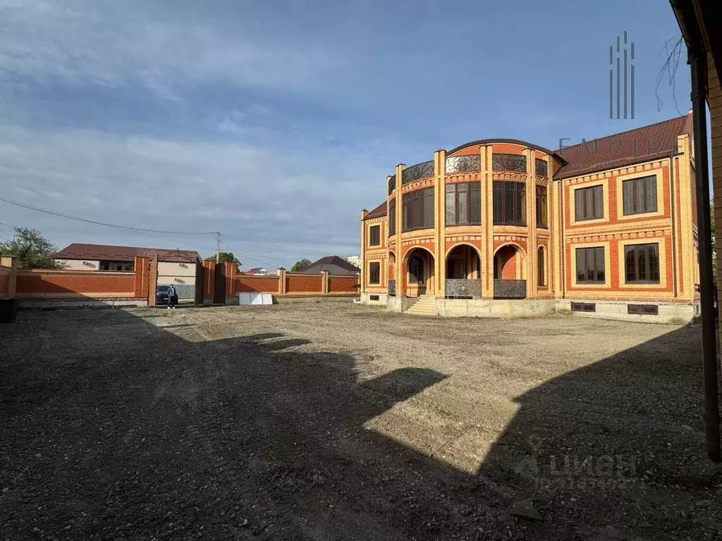 Дом в Чеченская республика, Грозный ул. Маты Кишиевой, 43 (1253 м) - Фото 1