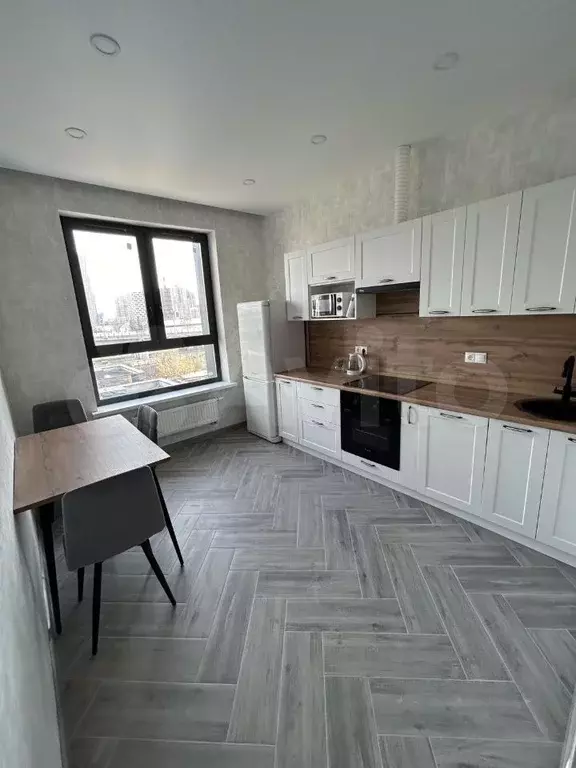 1-к. квартира, 40 м, 5/30 эт. - Фото 1