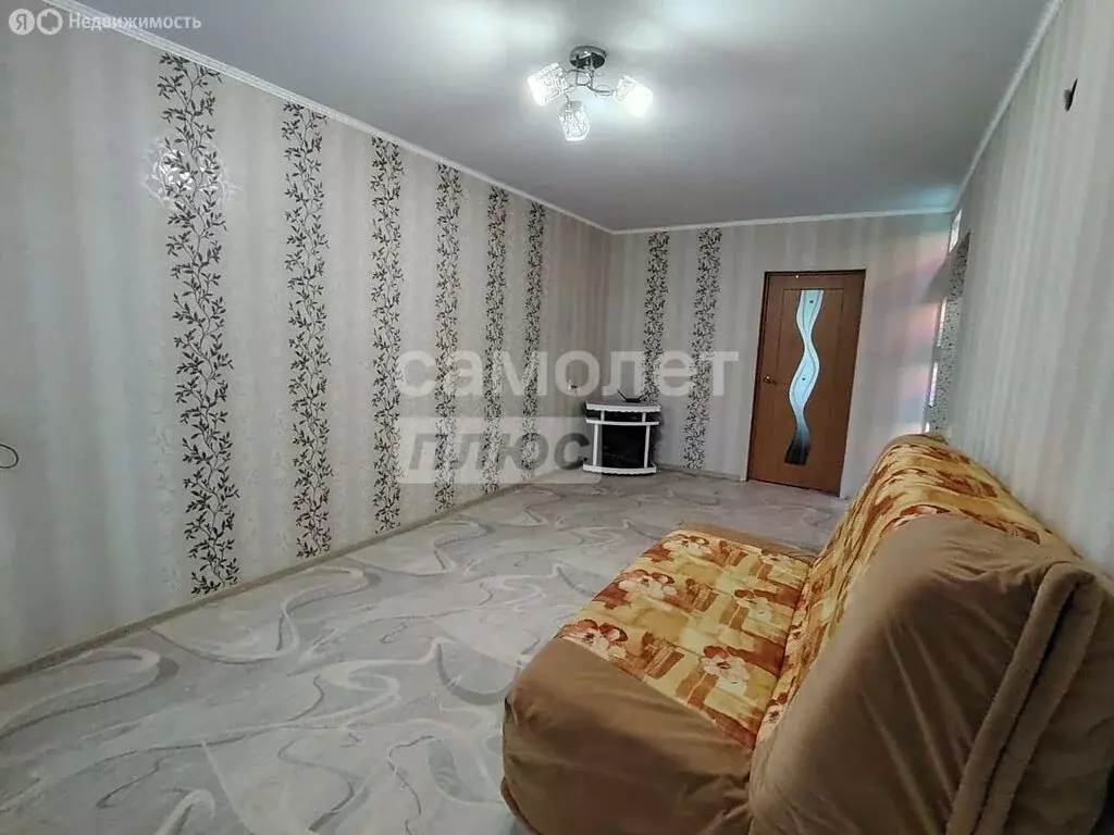 3-комнатная квартира: Комсомольск-на-Амуре, Магистральное шоссе, 17к4 ... - Фото 0