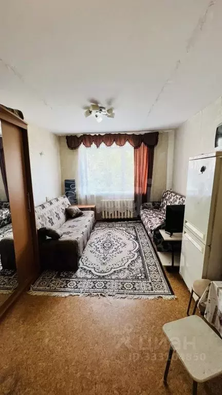 Комната Тюменская область, Тюмень Олимпийская ул., 19 (17.0 м) - Фото 1
