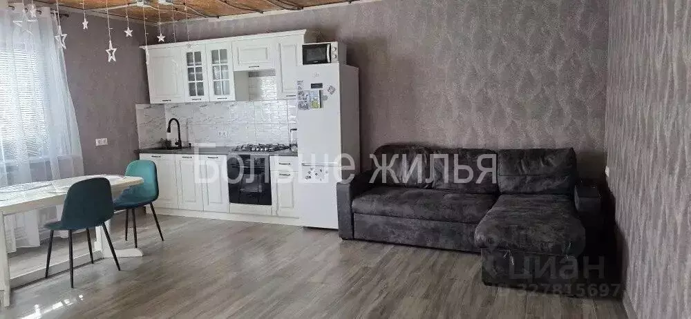 Дом в Волгоградская область, Волгоград ул. Яна Райниса (109 м) - Фото 1