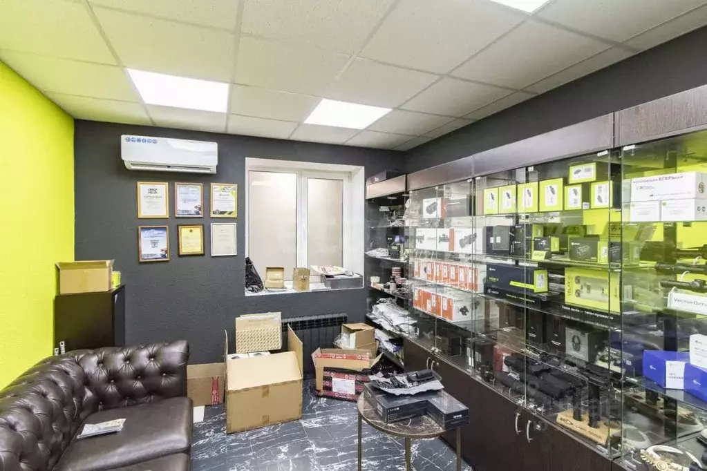 Офис в Тюменская область, Тюмень ул. Республики, 143/2 (14 м) - Фото 1