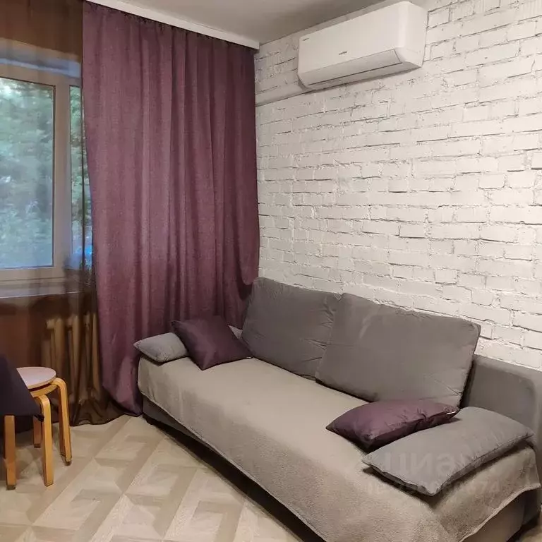 Студия Приморский край, Владивосток ул. Нахимова, 3 (32.0 м) - Фото 1