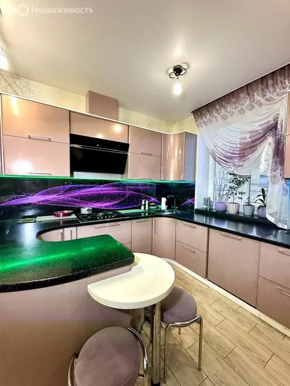 Дом в Нижний Новгород, улица Павла Корчагина, 2 (411 м) - Фото 1
