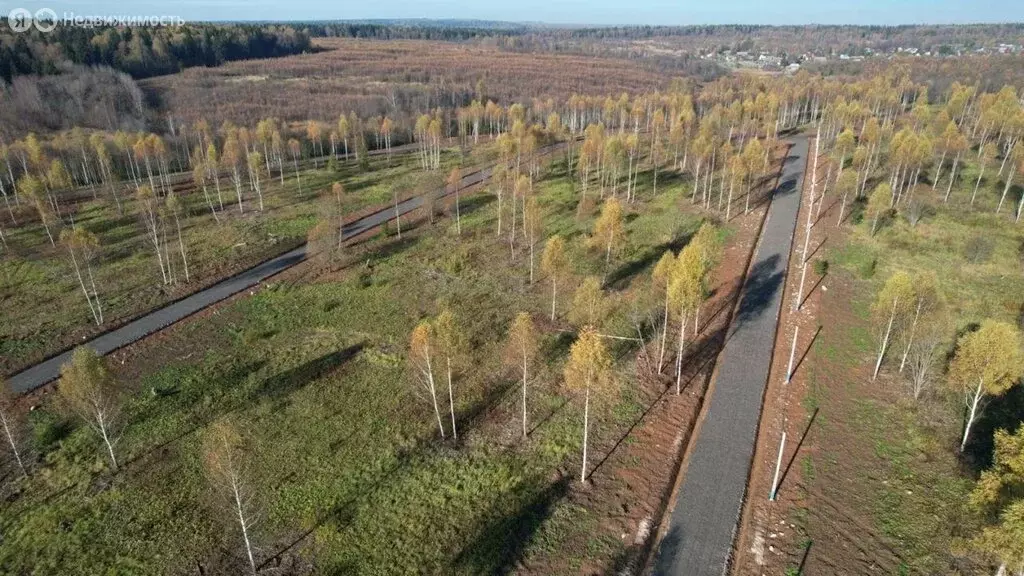 Участок в Московская область, городской округ Клин, коттеджный посёлок ... - Фото 0