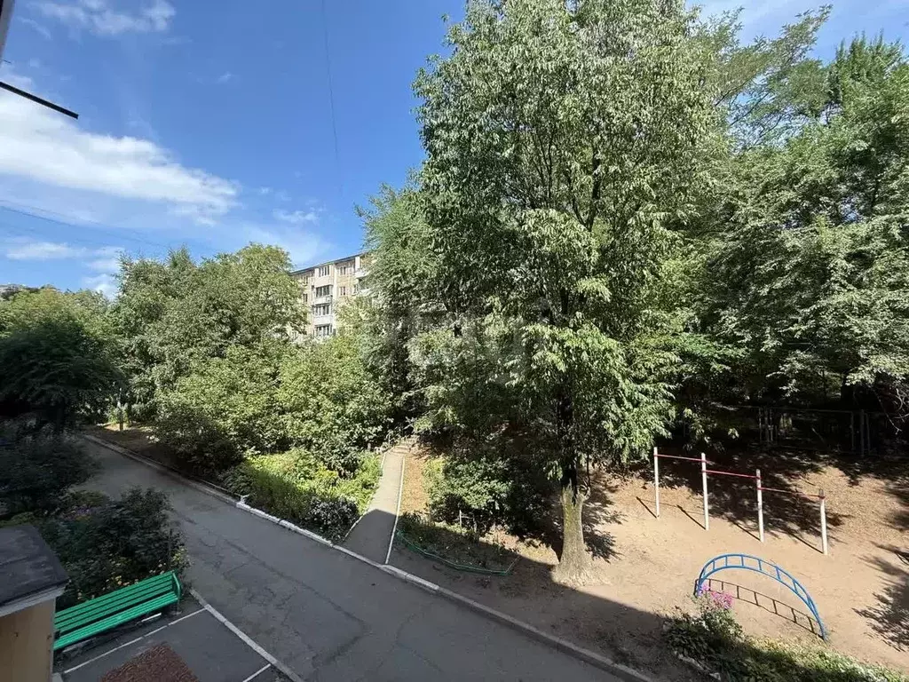 2-к кв. Приморский край, Артем ул. Кирова, 16 (43.9 м) - Фото 0