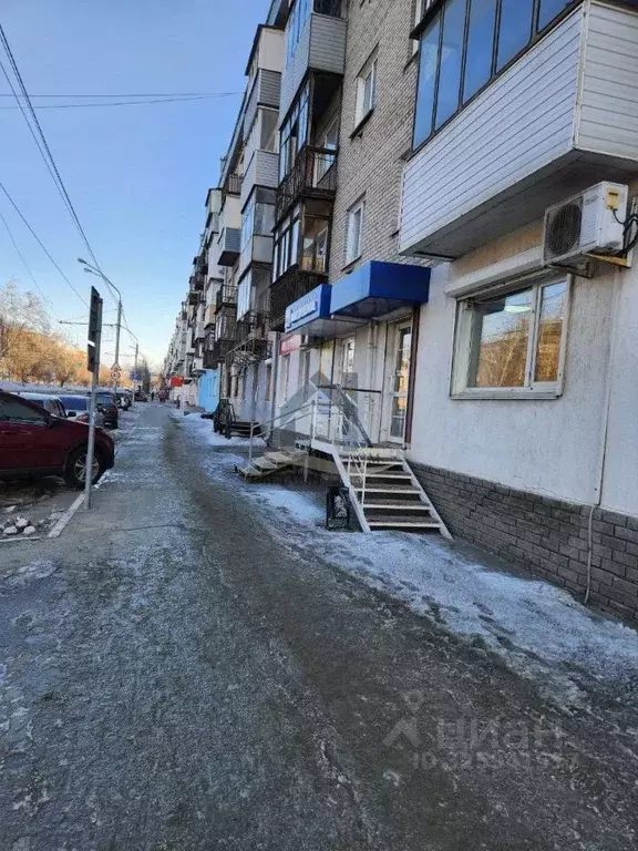 Помещение свободного назначения в Алтайский край, Барнаул просп. ... - Фото 2