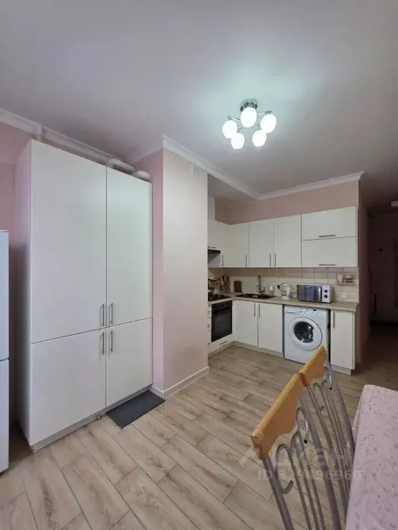 2-к кв. Кабардино-Балкария, Нальчик ул. Шарданова, 46Б (65.0 м) - Фото 1
