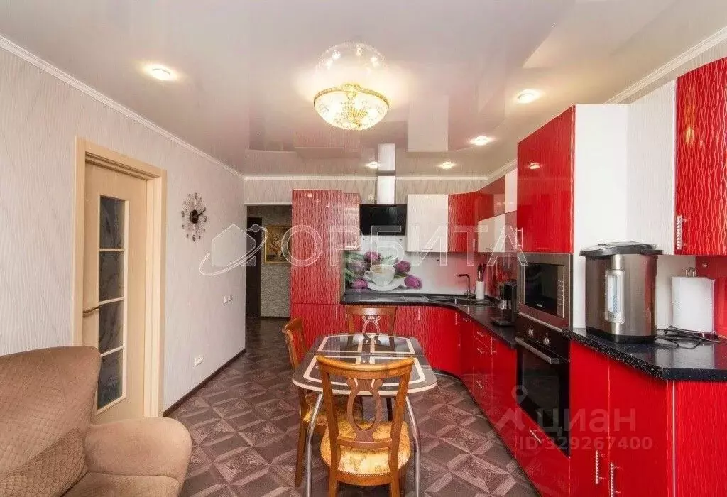 3-к кв. Тюменская область, Тюмень ул. Газовиков, 65 (74.6 м) - Фото 1