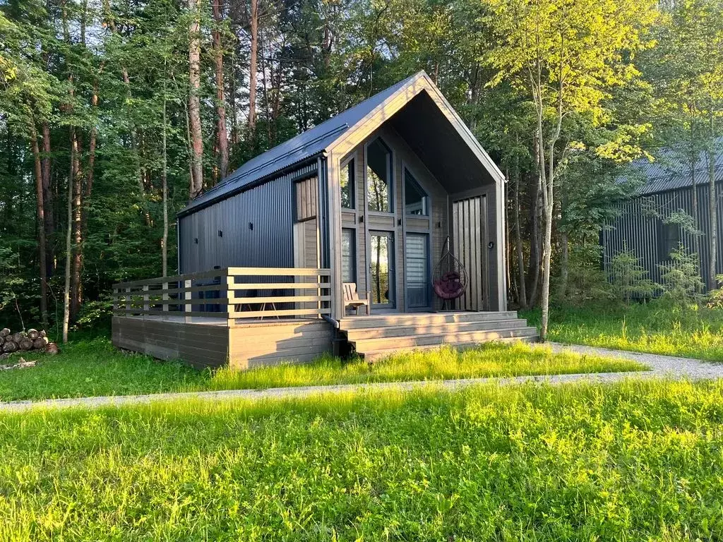 Дом в Московская область, Серпухов городской округ, Лисенки-3 тер. 13 ... - Фото 1