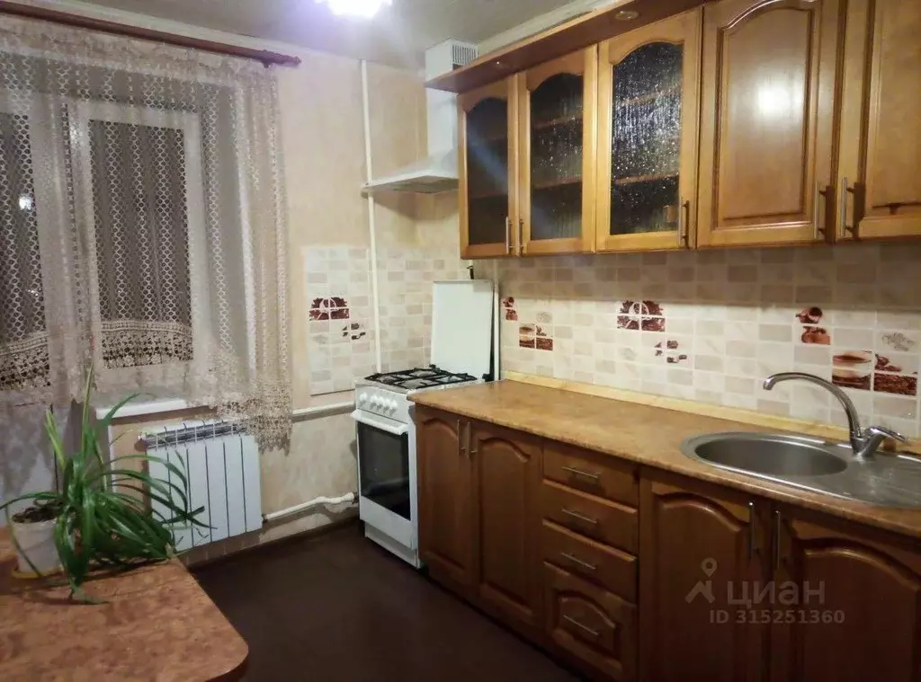 1-к кв. Нижегородская область, Кстово пл. Ленина, 1 (34.0 м) - Фото 0