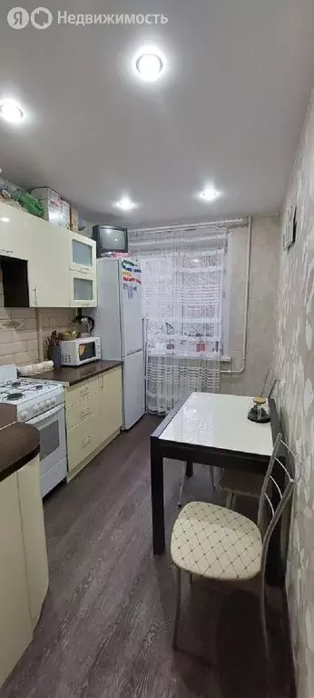 2-комнатная квартира: Энгельс, улица Тельмана, 10 (46 м) - Фото 1