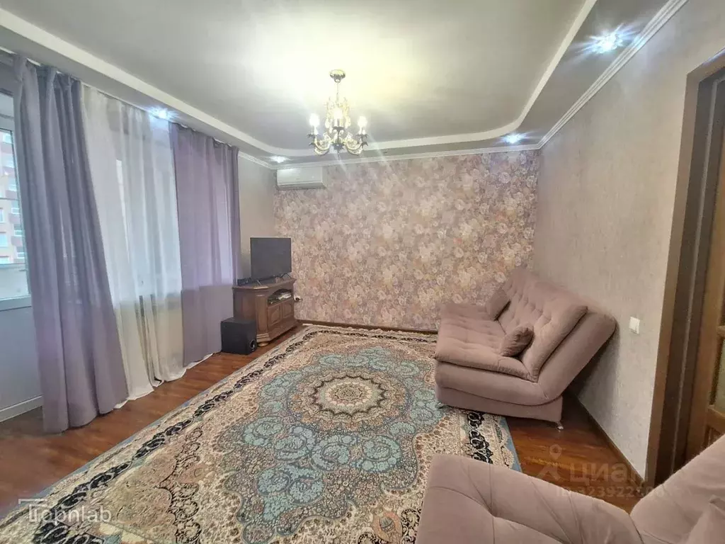 3-к кв. Кабардино-Балкария, Нальчик ул. Идарова, 54 (80.0 м) - Фото 1