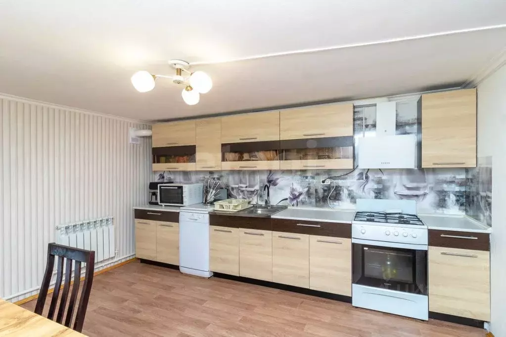 Дом в Тюменская область, Тюмень ул. Спорта (112 м) - Фото 1