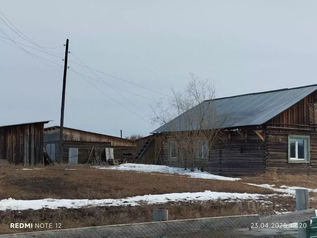 Дом в Саха (Якутия), Муниципальный район Хангаласский у., с. Октемцы  ... - Фото 2
