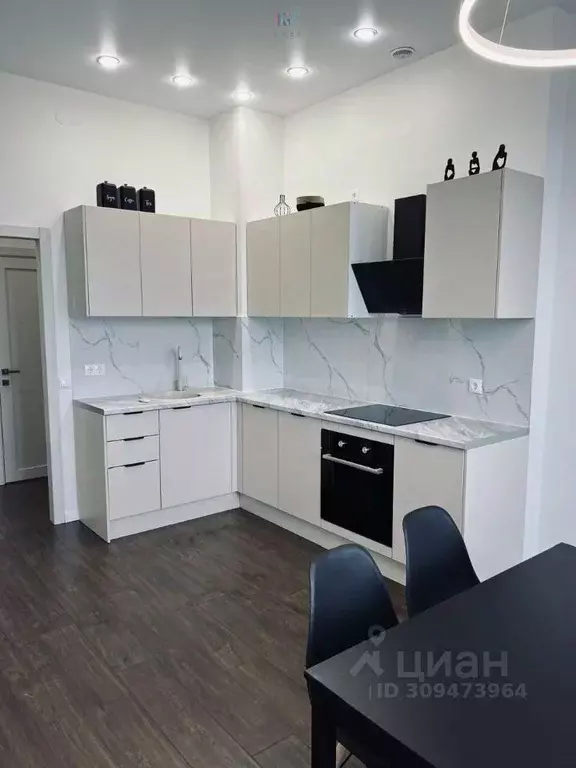 3-к кв. Москва ул. Архитектора Власова, 71к2 (70.0 м) - Фото 0