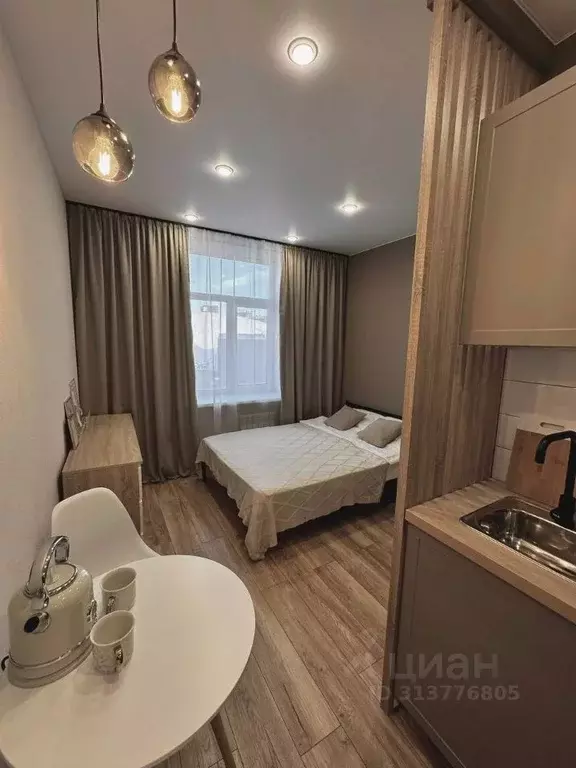 Комната Свердловская область, Екатеринбург пер. Красный, 13 (17.0 м) - Фото 1