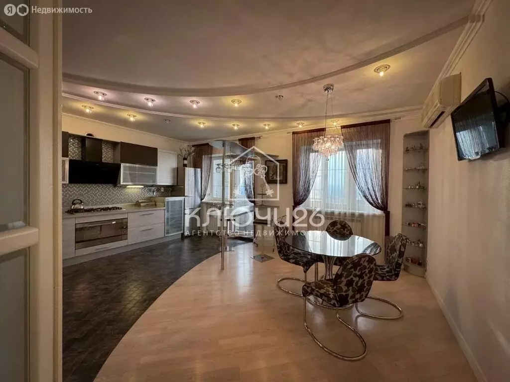 3-комнатная квартира: Пятигорск, улица Кучуры, 1 (200 м) - Фото 2