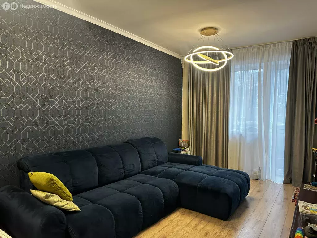 3-комнатная квартира: Калининград, улица Александра Невского, 51Б ... - Фото 1