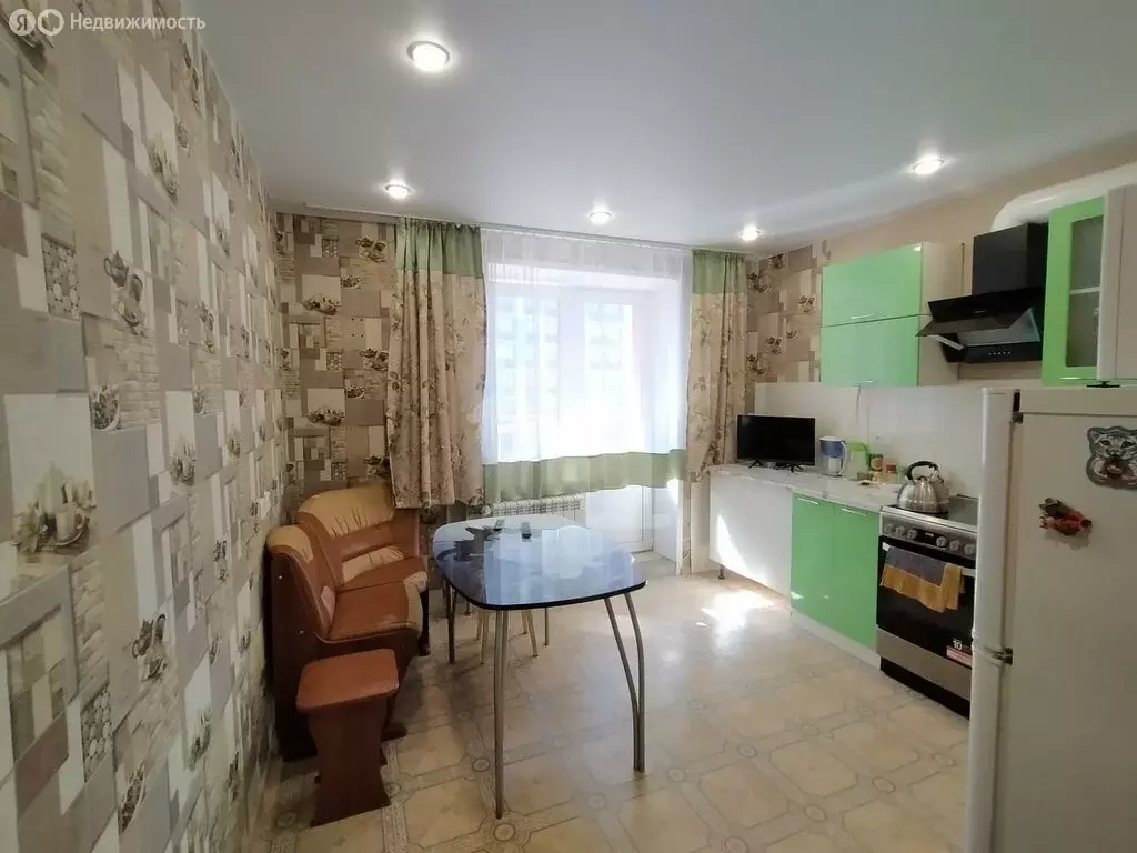 1-комнатная квартира: Красный Бор, Мирная улица, 9 (39 м) - Фото 0