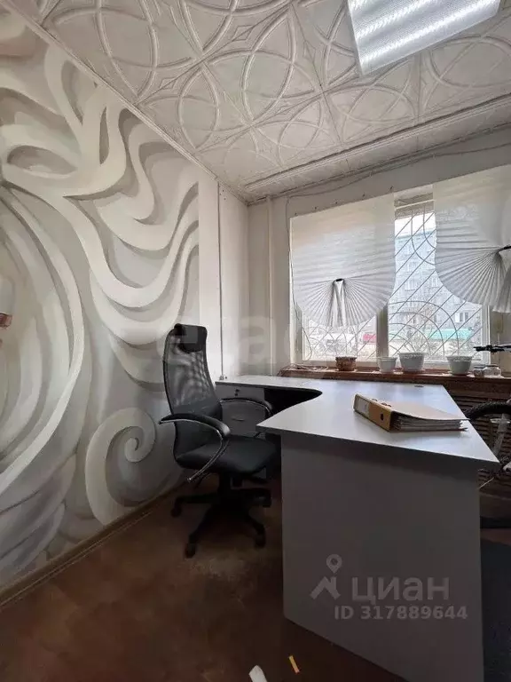 Торговая площадь в Коми, Усинск ул. 60 лет Октября, 2/2 (26 м) - Фото 0