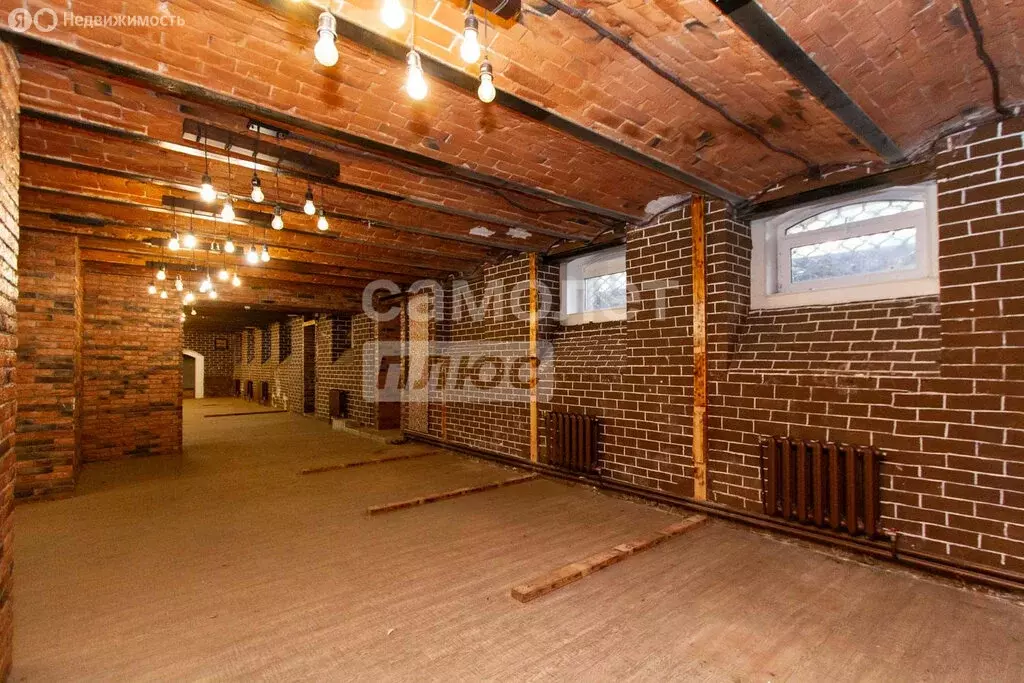 Торговая площадь (365 м) - Фото 0