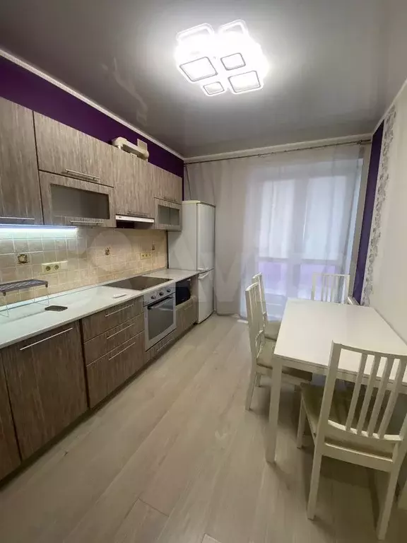 1-к. квартира, 38 м, 4/10 эт. - Фото 1