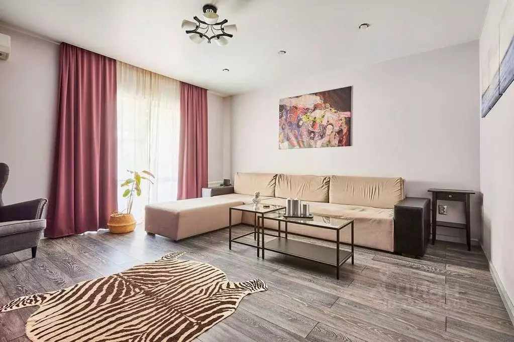 Таунхаус в Адыгея, Тахтамукайский район, Старобжегокайское с/пос, ... - Фото 1