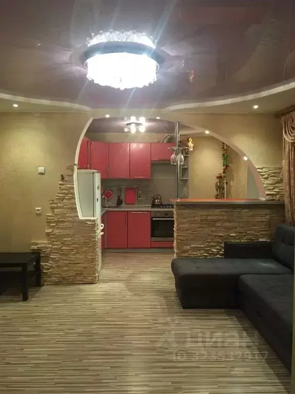 3-к кв. Вологодская область, Великий Устюг ул. Виноградова, 45 (66.0 ... - Фото 1