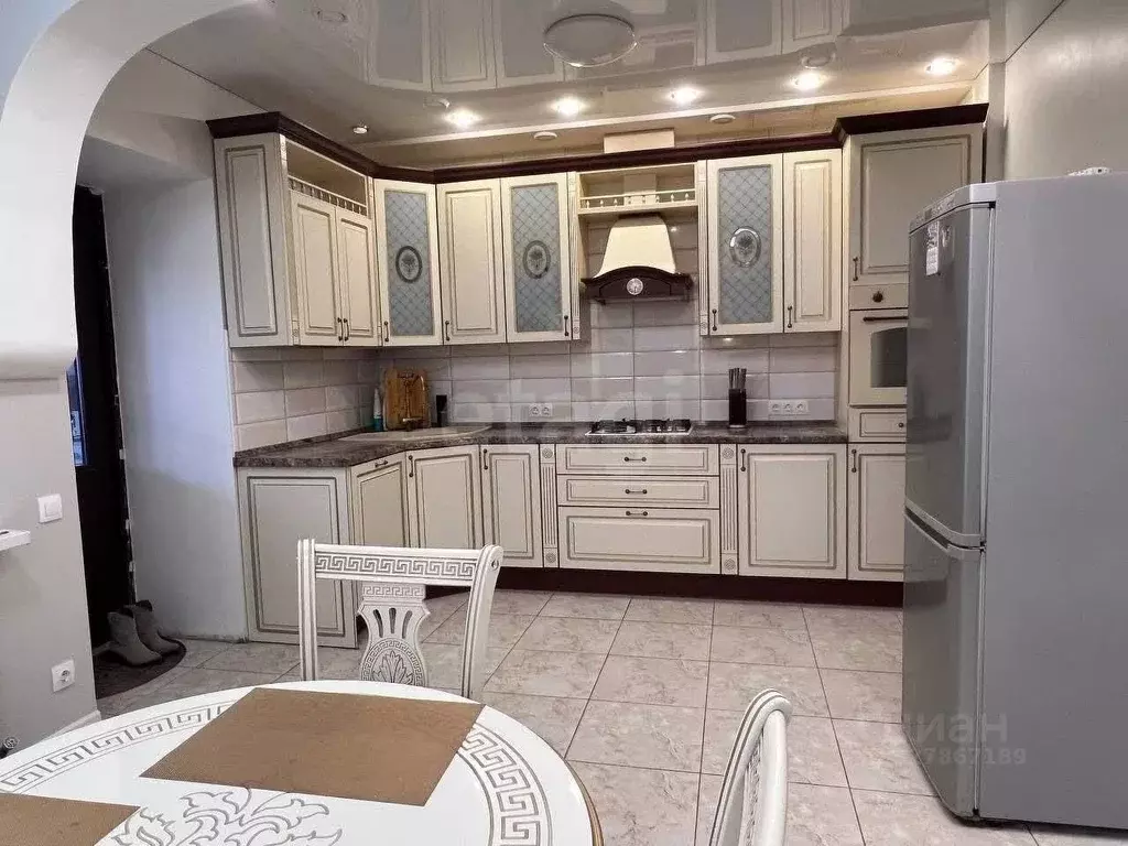 Дом в Саратовская область, Энгельс Экспериментальная ул., 10 (640 м) - Фото 1